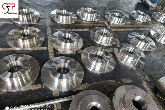 100kg - 7ton Forged Steel Flange 42CrNiMo C45 Close Die Forging OEM Available