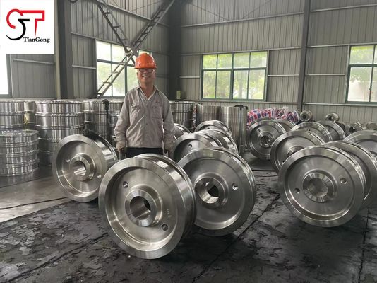 Gantry Locomotive Crane Track Wheels Wear Resistant Alloys  45# Open Forging Process