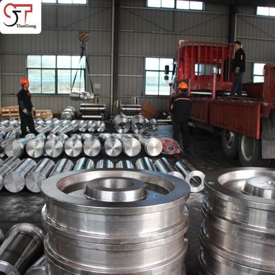 100kg - 7000KG Alloy Steel Heavy Steel Forgings Shaft For Wind Turbine Hot Forging Steel