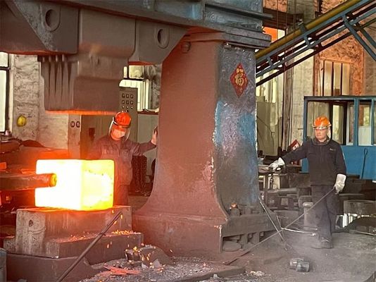 42CrMo 42CrNiMo Forged Cylinder CNC Rough Machining Forged Blocks  For Heavy Equipment