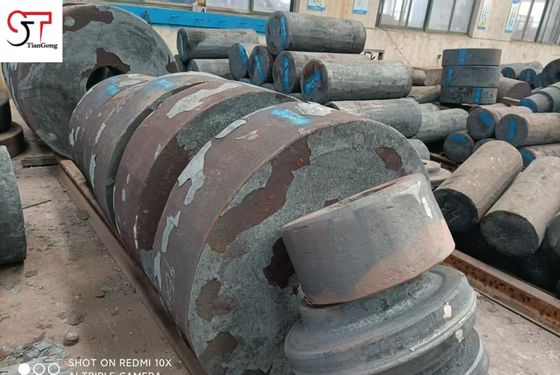 42CrNiMo 18CrNiMo Quality Forging Steels Forged Alloy Metal Forging Products Cement Grinding Gear